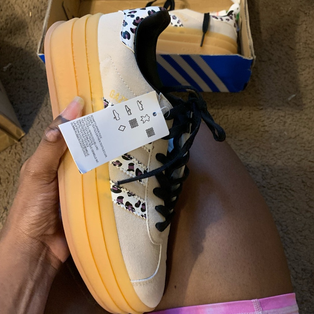 COPY - Adidas - Picture 5 of 13